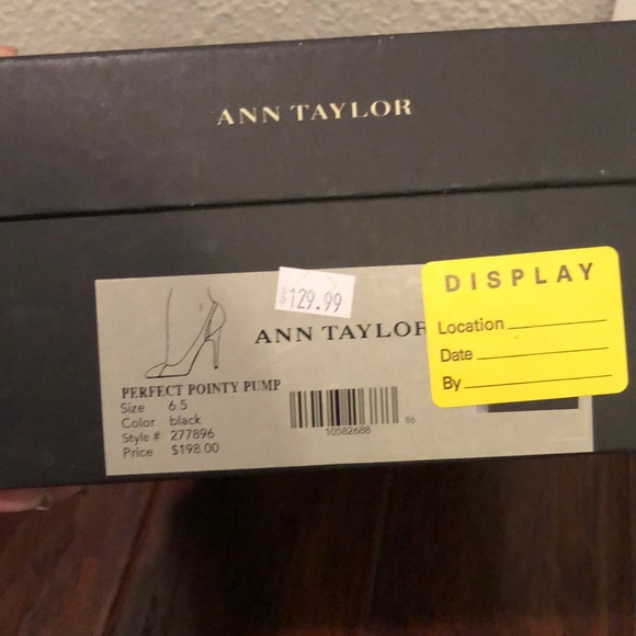 Ann Taylor leather pumps - Picture 6 of 6